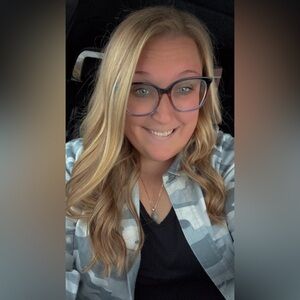 Meet your Posher, Nikki